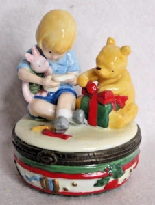 Caja con bisagras de porcelana del medio oeste - Disney Pooh y Christopher Robin con lechón - Imagen 1 de 4