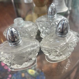 Princess House 4 CRYSTAL SALT & PEPPER SHAKERS - Picture 1 of 4