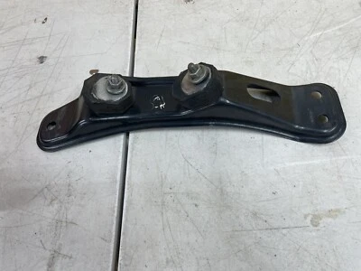 1989 BMW 325i (E30) AUTOMATIC TRANSMISSION MOUNT BRACKET SUPPORT - Image 1 of 2