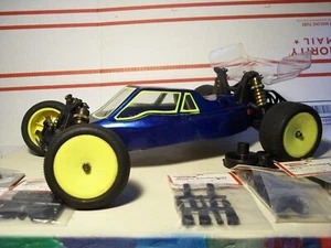 kyosho 1/10 ultima rb6 2wd rear motor buggy roller w/ extras - Picture 1 of 9