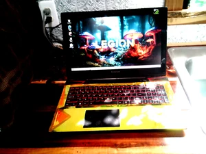 Lenovo Y50-70, TEMPLER  i7 4720hq 2.6-3.60ghz,250gb ss,16gb,15.6"hd, - Picture 1 of 14