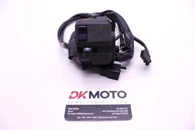 92 KAWASAKI NINJA ZX6 OEM CLIP IZQUIERDO EN MANGO BOCINA SEÑALES INTERRUPTORES R9.BX20 Foto 1 de 4