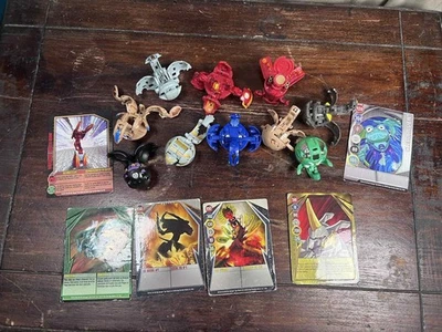 Lote de 10 Bakugan Brattle Brawlers con 4 cartas de puerta y 2 cartas de habilidad LEER DESC Foto 1 de 4