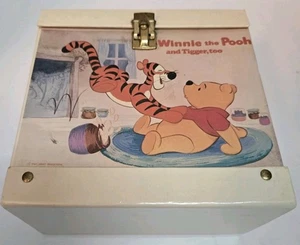 Winnie the Pooh and Tigger, Too custodia porta dischi e giocattoli vintage anni 70 Disney - Foto 1 di 6