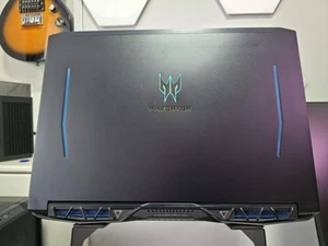 Acer Predator Helios 300 15.6" Intel i7 RTX2060 16GB RAM + official backpack - Picture 1 of 24