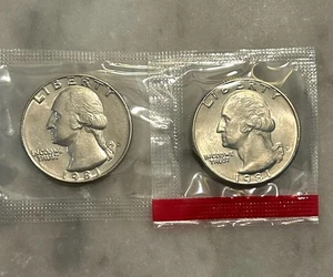 1981 P D Washington Quarter - BU 2 Coin Lot - Mint Cello - Picture 1 of 3