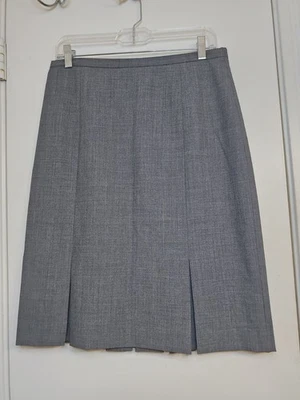 Harold’s Gray Pleated Pencil Skirt – Size 8 - Image 1 of 4