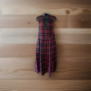 Vestido tipo jersey modesto a cuadros retratos de islas del norte 12 R2 Navidad - Imagen 1 de 9