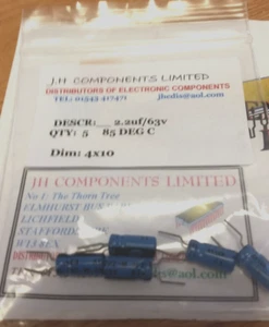 TAPPI RUOTA ELEC: SACCHETTI DA 5 (2.2uf/63v) 5 X 15mm (85DEG C) E004A PZ:Misc - Foto 1 di 1