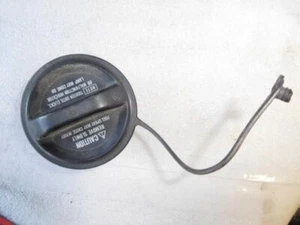 Fuel Gas Cap 2003 LEXUS IS300 IS-300 uHO113 - Picture 1 of 4