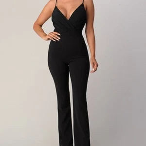 Cherry Mellow Spaghetti Strap V-Neck Jumpsuit With Slim Straight Legged Pants S - Picture 1 of 6