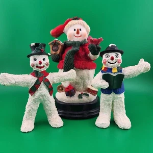 Weihnachtsfiguren Schneemann mit Kardinal Spieluhr und Duo stehend 3 Stück - Bild 1 von 6