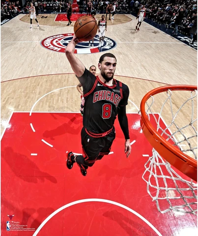 Zach Lavine Chicago Bulls Unsigned Dunking Photograph Cover