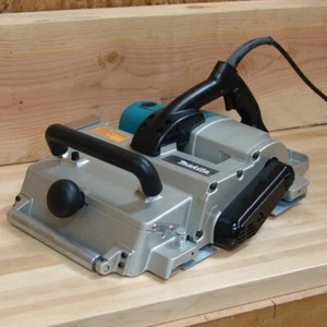 Makita KP312 HANDHELD 12 - 1/4" KABELHOBEL 312 MM 100 V 15A 1430W 18 KG NEU - Bild 1 von 5