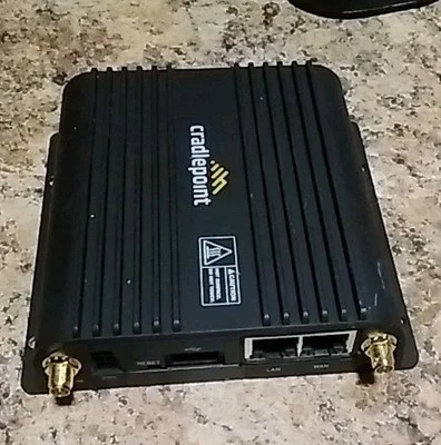 Cradlepoint IBR900-600M Cloud-Managed Networking Router No Cord - Image 1 of 3