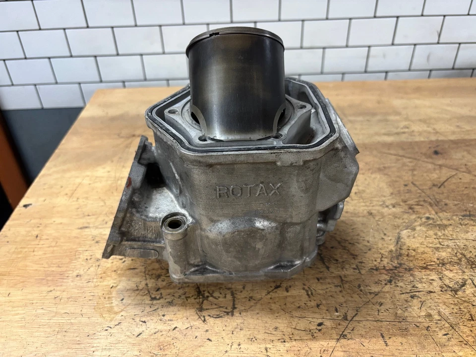 Ski-Doo 600 HO Engine Motor Cylinder MXZ Renegade Summit XRS 600HO Rev GSX - Image 1 of 4