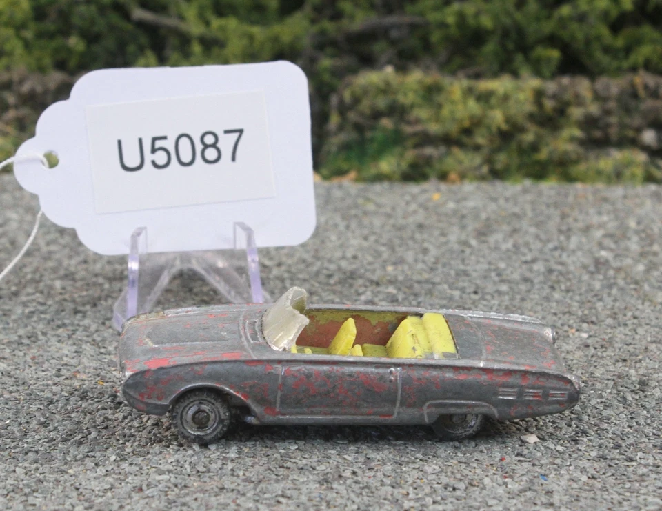 Husky UK Repainted #8 Ford Thunderbird Open Top Poor FNQHotwheels U5087 - image 1 of 4