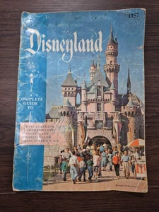 Libro de recuerdos guía completa fotos a color de colección 1957 Disneyland Tour Book - Imagen 1 de 11