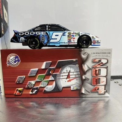 2004 Kasey Kahne #9 MOPAR NASCAR Nextel Cup Rookie Diecast 1:24 scale ACTION - Image 1 of 4