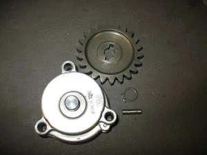 1985 SP600 OIL PUMP ASSEMBLY SUZUKI DR SP 500 600 16400-37400 - Imagen 1 de 2