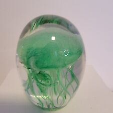 Dynasty Gallery Green Jellyfish Art Glass Paperweight 3.75” Egg Shaped Glows