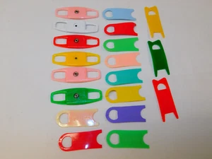 19 Vintage Hard Plastic YARN BOBBINS Merit Twin Head Yarn Bob'n Boye Knitting - Picture 1 of 4