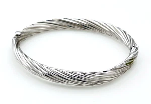 Vintage 1960s Silver Tone Aluminum Twisted Hinged Bangle - Picture 1 of 9