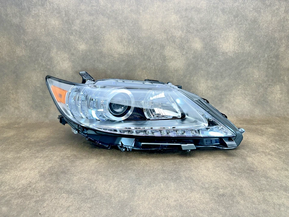 ¡COMO NUEVO! FARO OCULTO XENÓN PASAJERO DERECHO LEXUS ES350 ES300h 2013-2015 Tyc Foto 1 de 4