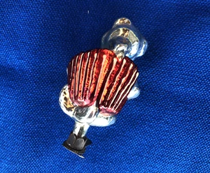 CHRISTMAS.glass christmas tree decoration on clothespins bear with an accordion - Picture 1 of 12