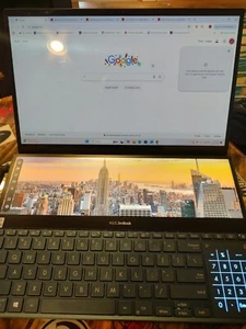 ASUS ZenBook Pro Duo UX581LV 15,6" (1TB SSD, Intel Core i9-10980HK 2,4Hz OLED - Bild 1 von 11