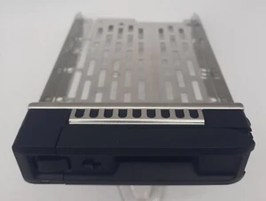 Genuine Synology RackStation Disk Tray Caddy (Type R7) 2.5 / 3.5" Black - Afbeelding 1 van 3