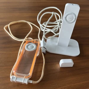 Genuine Apple iPod Shuffle 1st Gen bundle - Working with lanyard case - Picture 1 of 12