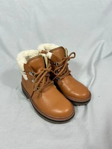 Clarks, Girls Brown Zip Up Fluffy Ankle Boots, Size UK 11.5 F - Brand New - Picture 1 of 7