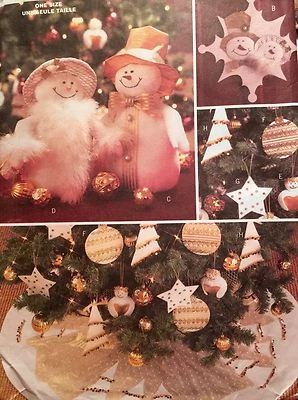 CUT & VINTAGE CHRISTMAS DECORATIONS & TREE SKIRT PATTERN 3682 - Image 1 of 2