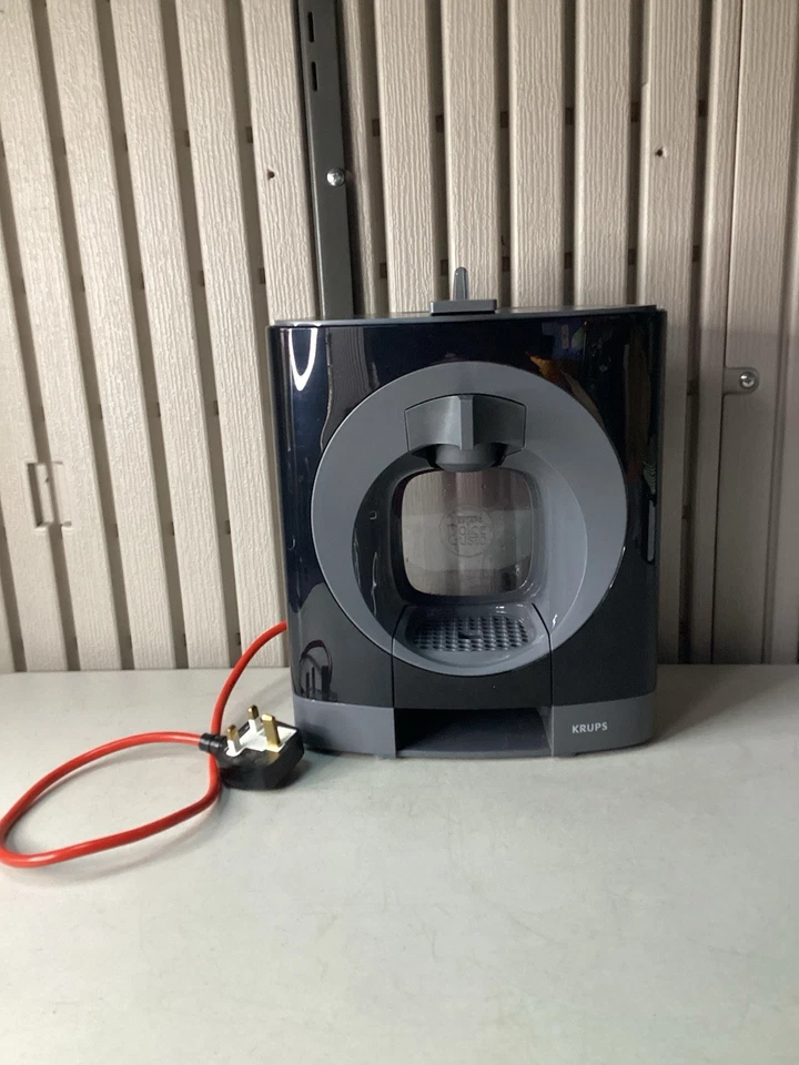 Krups KP110 Dolce Gusto Oblo Coffee Machine - Black - Used/Fully Working. - image 1 of 4