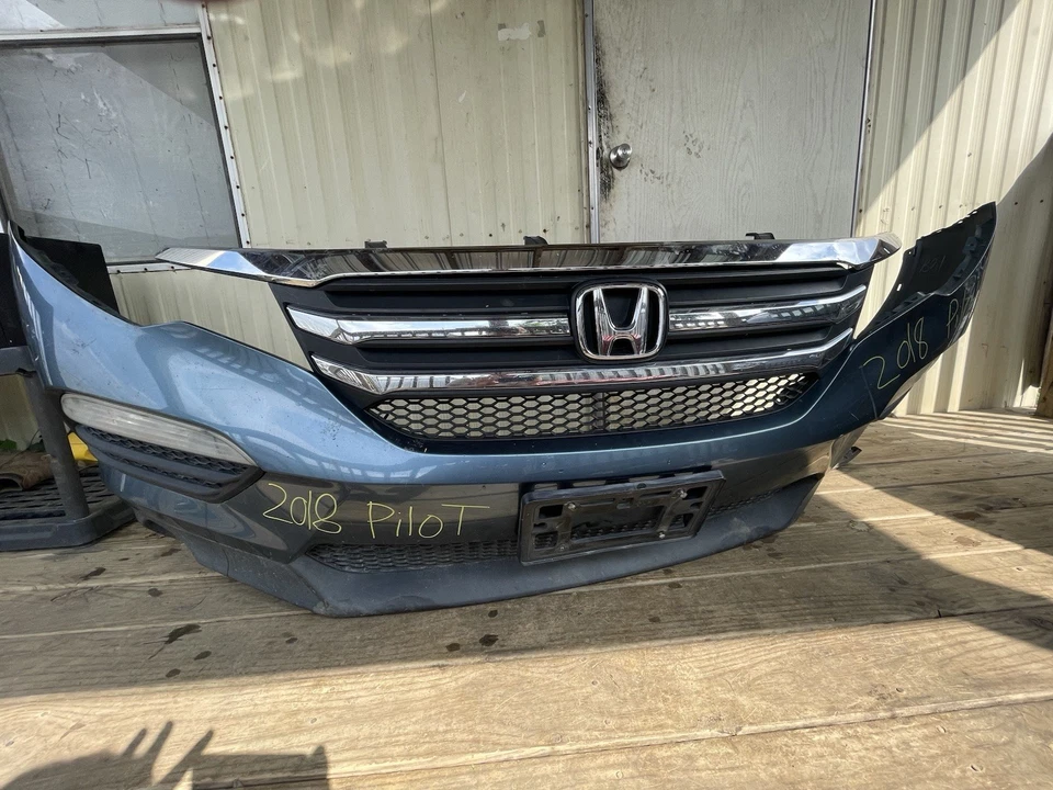 Parachoques delantero para Honda Pilot 2016-2018 (completo con parrilla) Foto 1 de 4