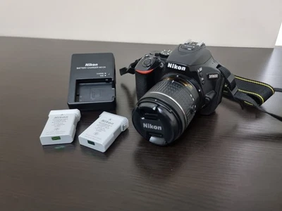 Nikon D5600 24.2 MP Digital SLR Black Camera with 18-55mm f/3.5-5.6G VR Lens - Image 1 of 4