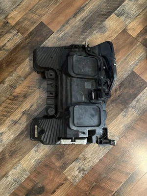 Headlights For 2017 F450. Both. They Both Work But Housing On Both Are Cracked. - Image 1 of 4