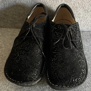 Alegria Bre-551 Schnürschuh Oxford Größe 38 / 8-8,5 schwarz floral geprägtes Leder - Bild 1 von 16
