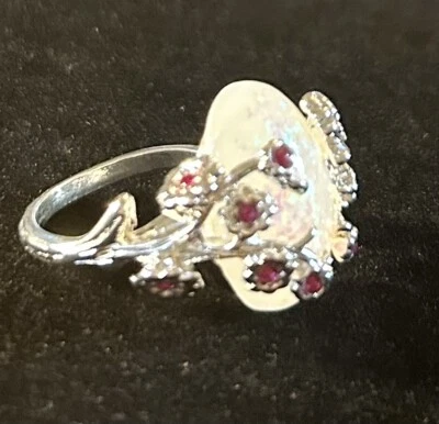 Anillo de moda grande envolvente de hojas intrincadas en tono plateado talla 10 Foto 1 de 4