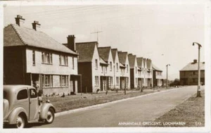 REAL PHOTO POSTCARD OF ANNANDALE CRESCENT, LOCHMABEN, DUMFRIESSHIRE, SCOTLAND - Picture 1 of 2