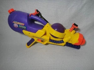 Vintage 1999 Larami Super Soaker CPS 1200 W/ Strap Yellow & Purple Works - Picture 1 of 14