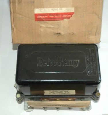 REGULADOR DE VOLTAJE GRIS MARINO DELCO REMY 1118630 1953 30-32V CONTINENETAL NOS Foto 1 de 2