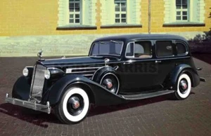 ICM 35535 1/35 Packard Twelve (Model 1936), WWII Soviet Leader's Car with Passen - Foto 1 di 1