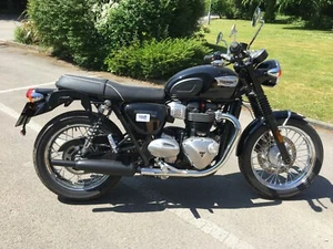 TRIUMPH BONNEVILLE SCARICHI NORMAN HYDE TOGA NERA T100 T120 DAL 2016 - Foto 1 di 7