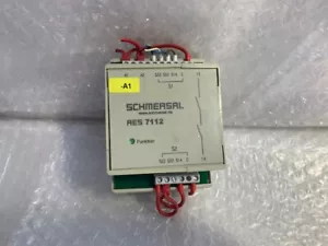 Schmersal AES7112 AES 7112.3-2261 UE 24 VAC - Imagen 1 de 6