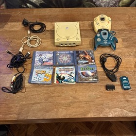 Sega Dreamcast Console -  6 Games - Controller - Memory Card -