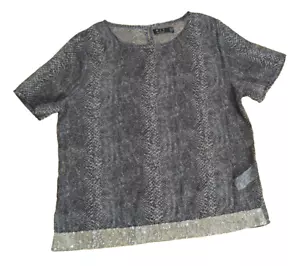 PIT AMSTERDAM Sheer Gray Snakeskin Chiffon Short Sleeve Top Size 6 Sequin Hem S1 - Imagen 1 de 5
