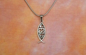 Jesus Fisch Halskette oder Ohrringe, Christian Ichthys IXOYE Charm Anhänger Schmuck - Bild 1 von 9