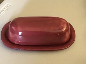 POTTERY BARN SAUSALITO COVERED OVAL BUTTER DISH MERLOT MEXICO RETIRED 1/4LB - Picture 1 of 9